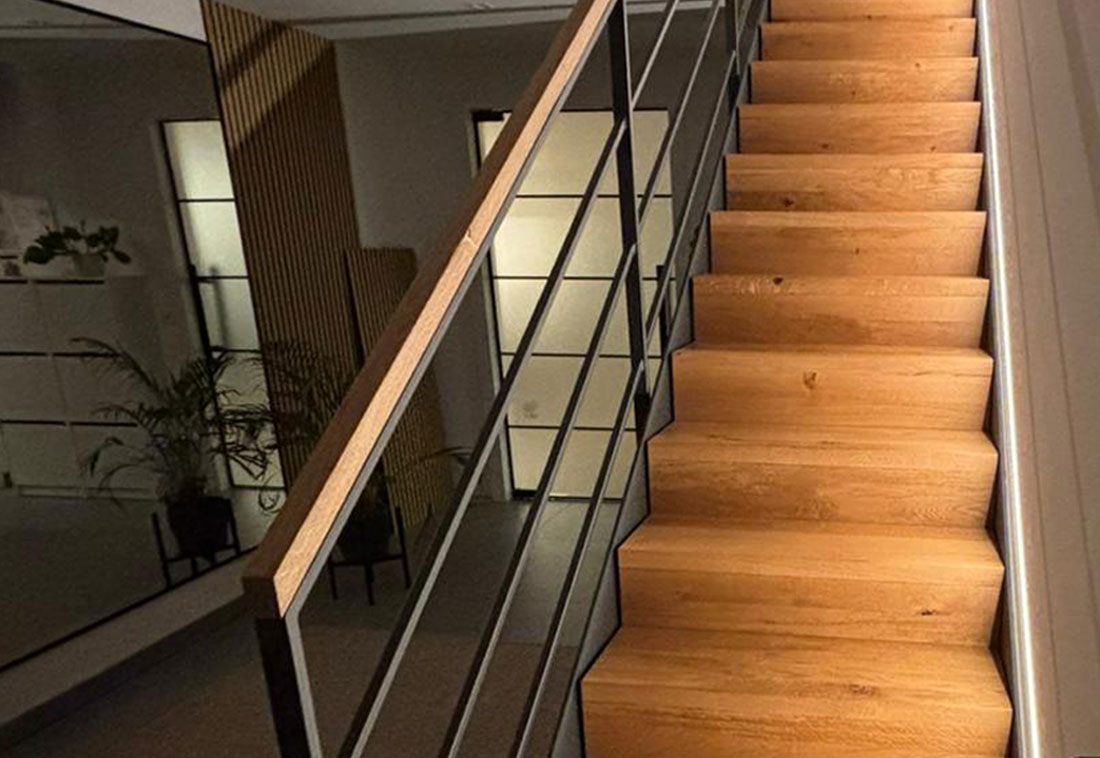 TReppe-Innen-Holz-Zoom